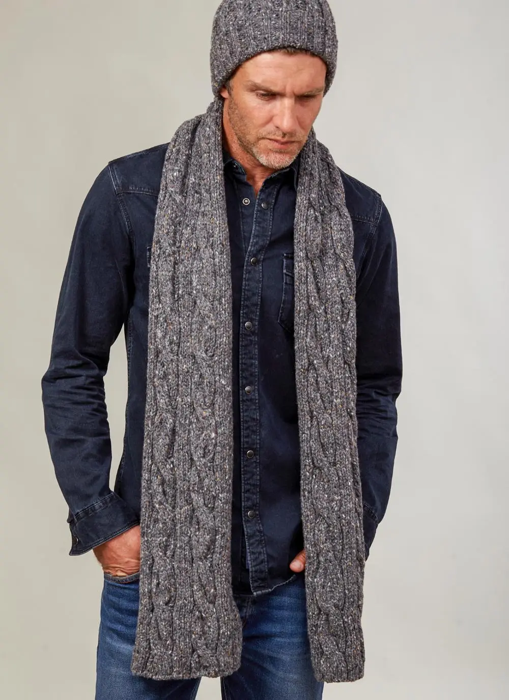 Fisherman Donegal Fleck Beanie & Scarf Set - Dark Grey