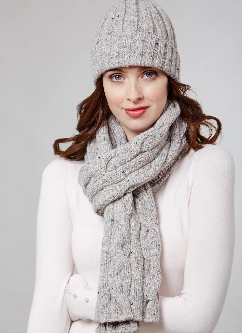 Fisherman Donegal Fleck Beanie & Scarf Set Light Grey