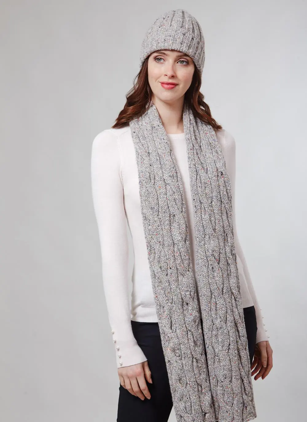 Fisherman Donegal Fleck Beanie & Scarf Set Light Grey