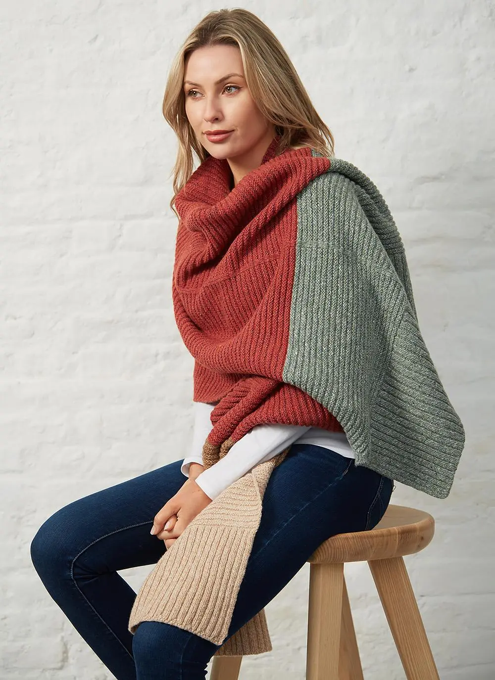 Clifden Contrast Panel Wrap