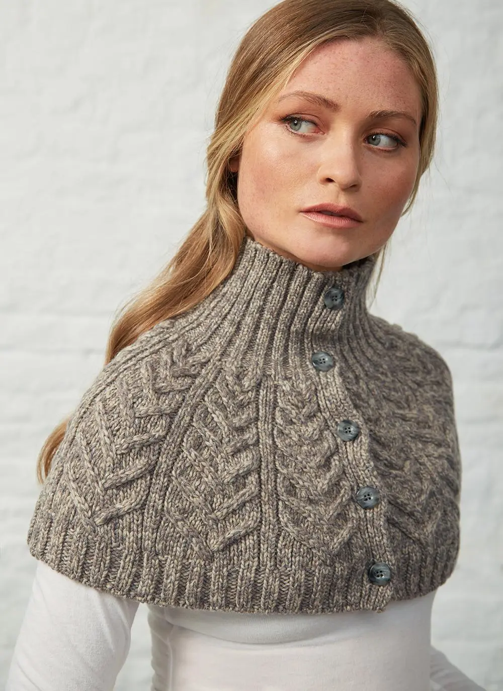 Fisherman Aran Capelet 