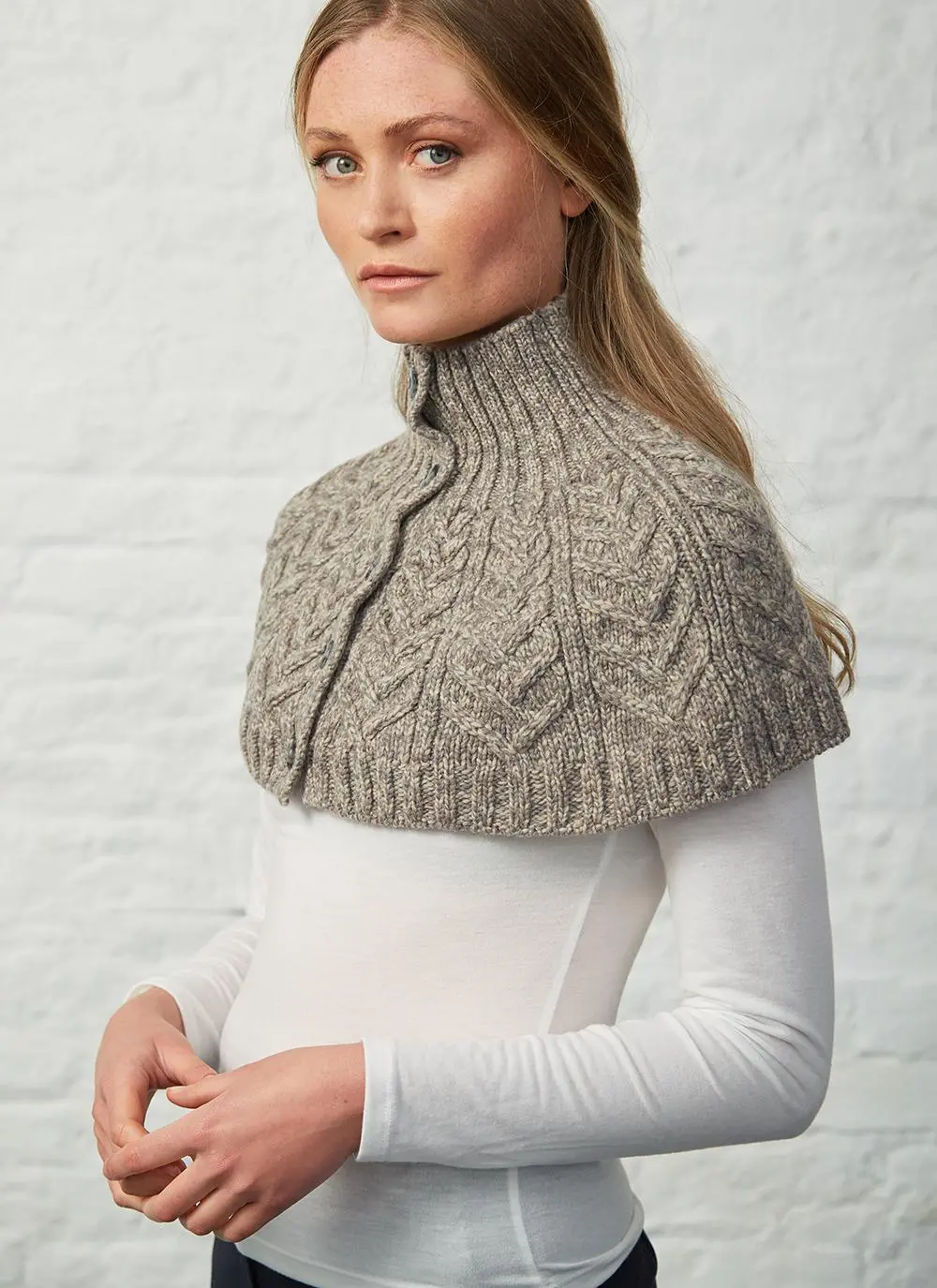Fisherman Aran Capelet 