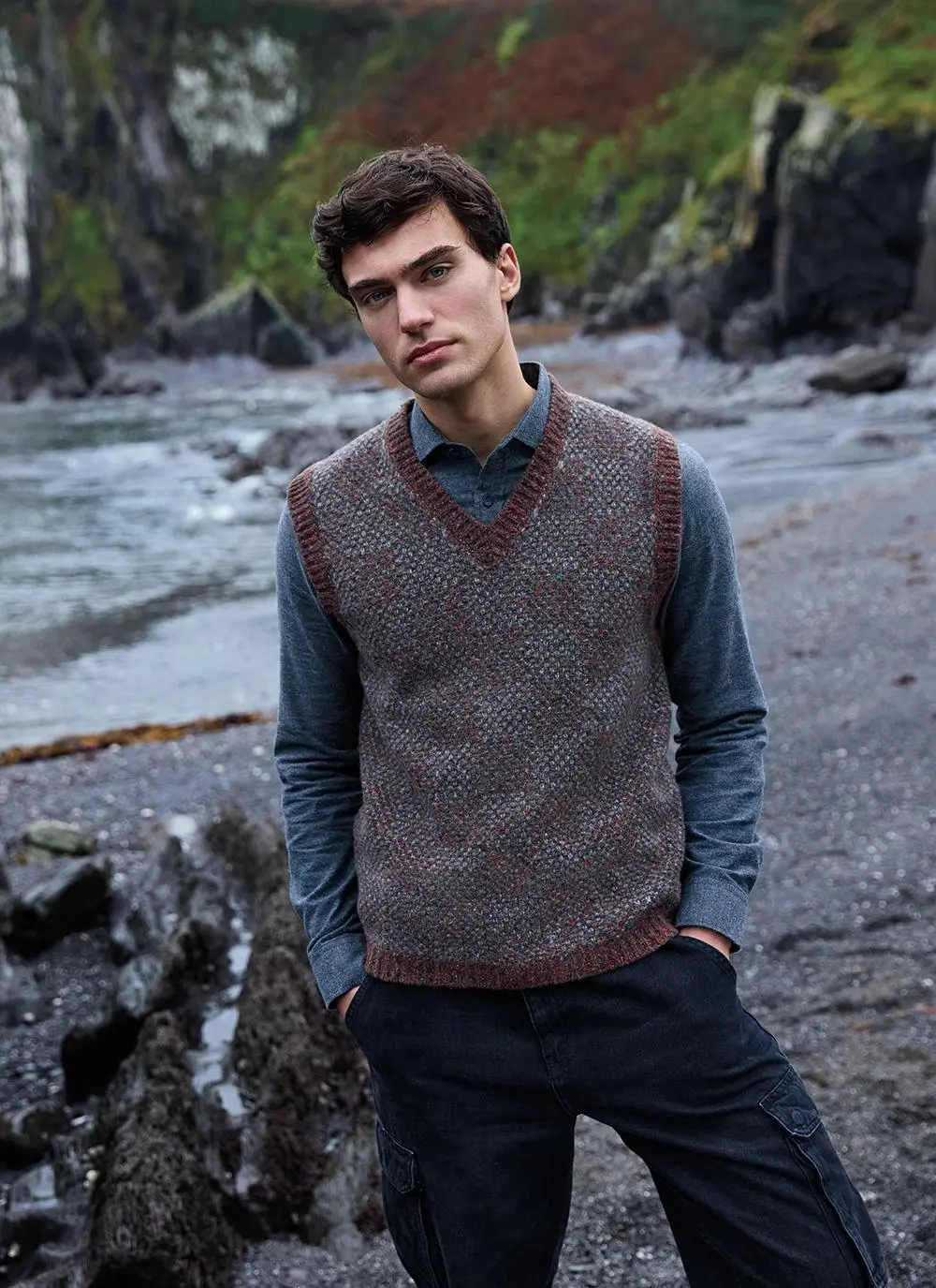 Cashmere V-Neck Shadow Block Slipover