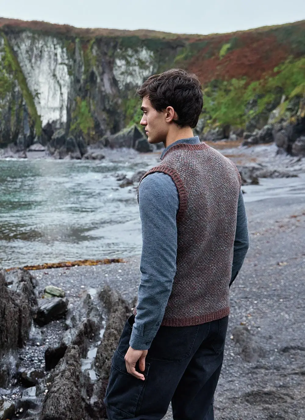 Cashmere V-Neck Shadow Block Slipover