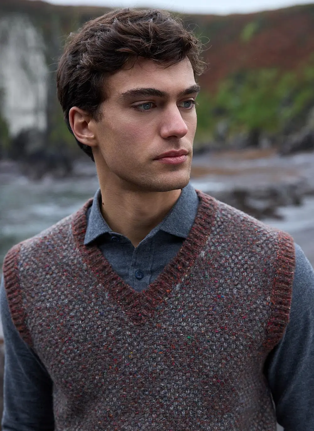 Cashmere V-Neck Shadow Block Slipover