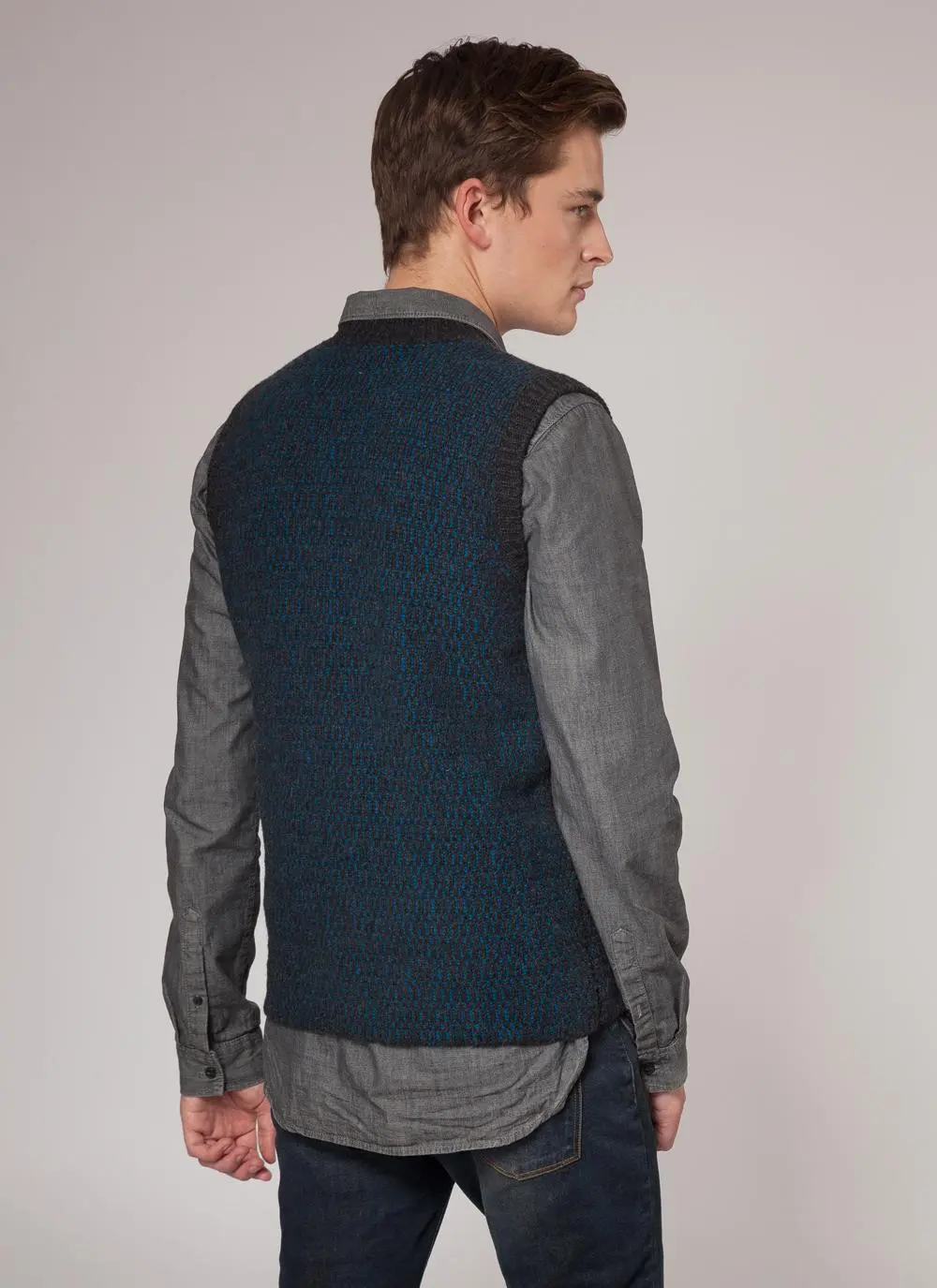 Fisherman V-Neck Sleeveless Sweater Vest