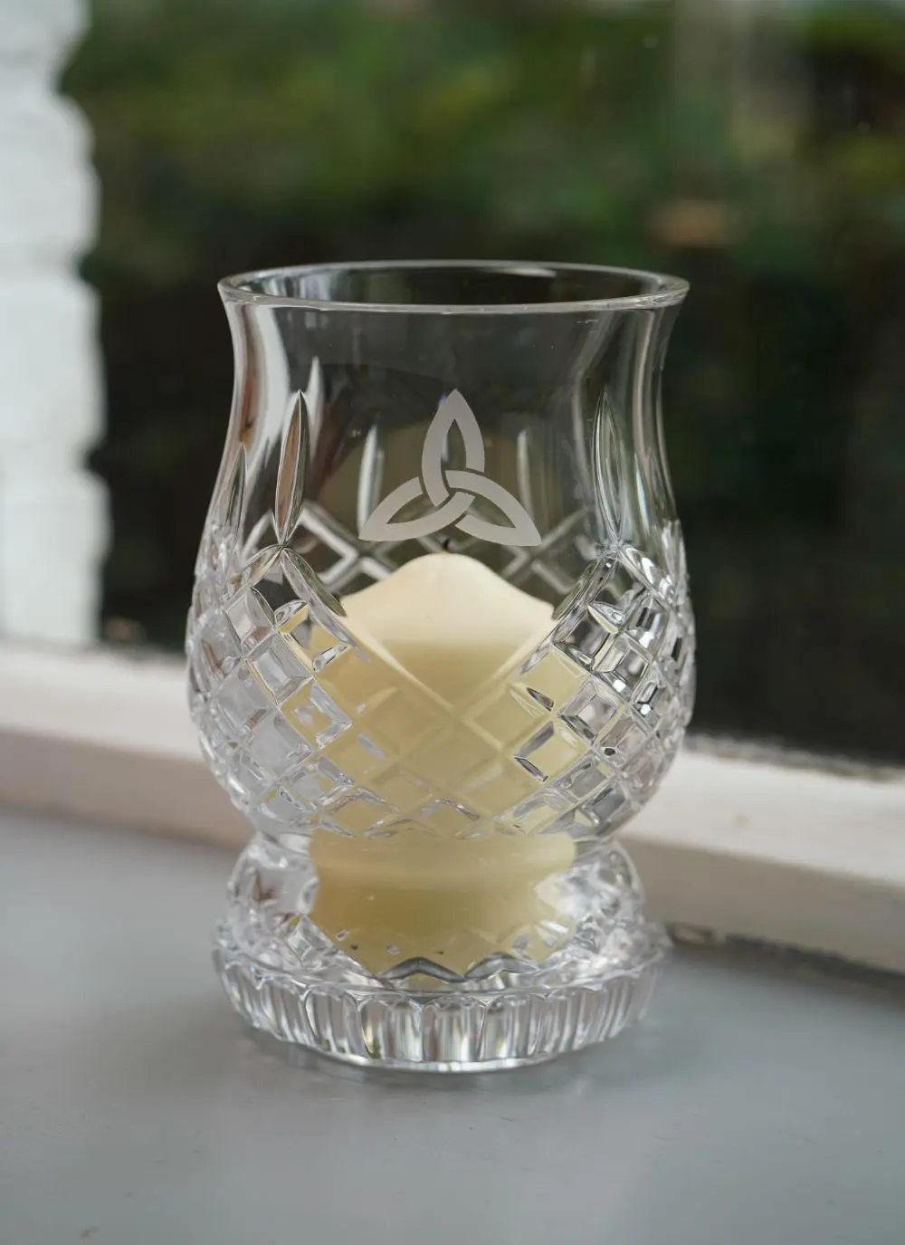 Galway Crystal Trinity Knot Hurricane Lamp