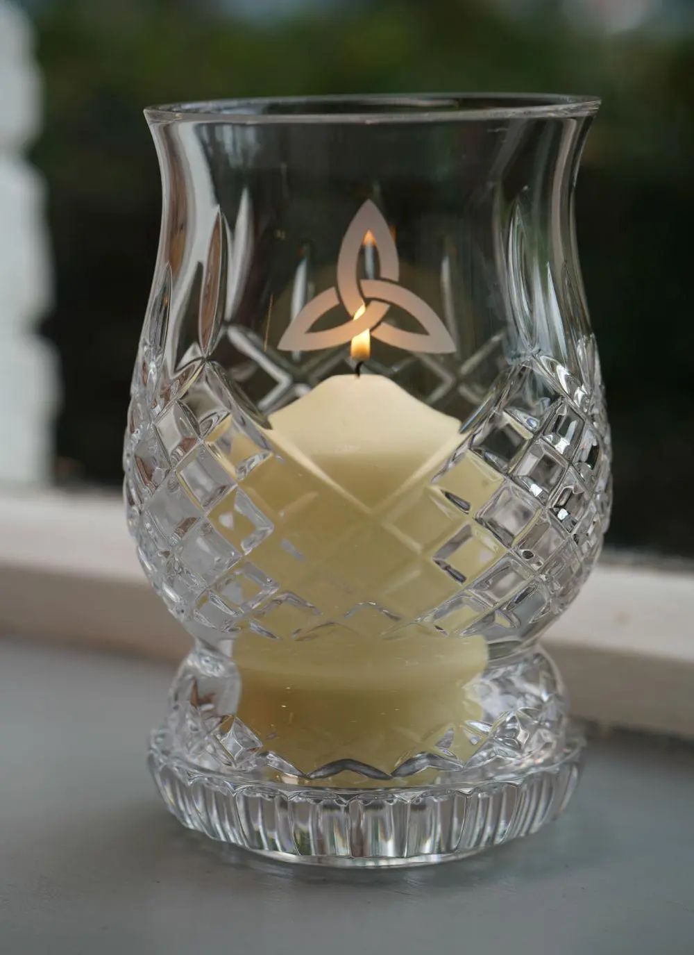 Galway Crystal Trinity Knot Hurricane Lamp