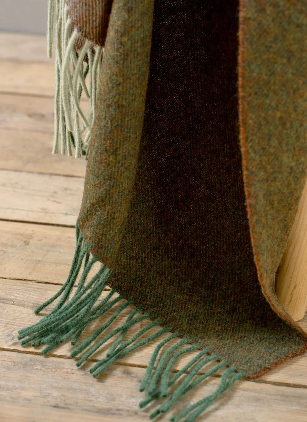 Glenealo Valley Lambswool Throw
