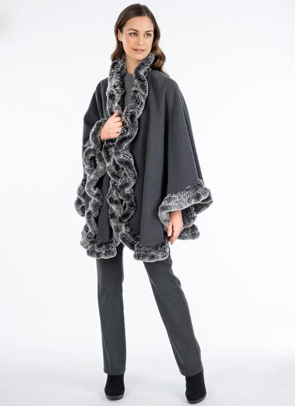 Heirloom Julio Cape With Cashmere Gray