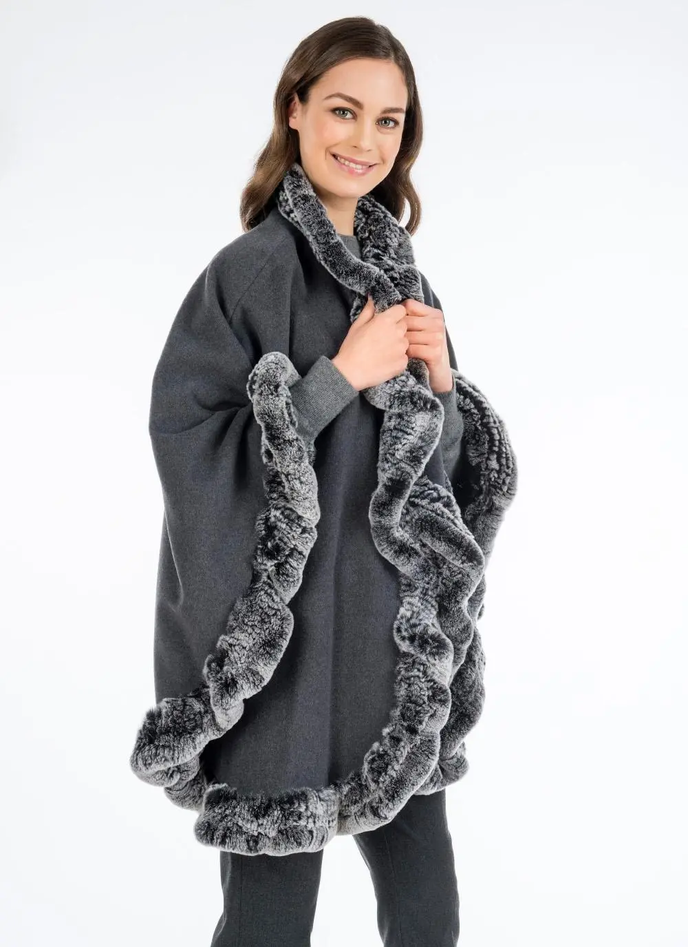 Heirloom Julio Cape With Cashmere Gray