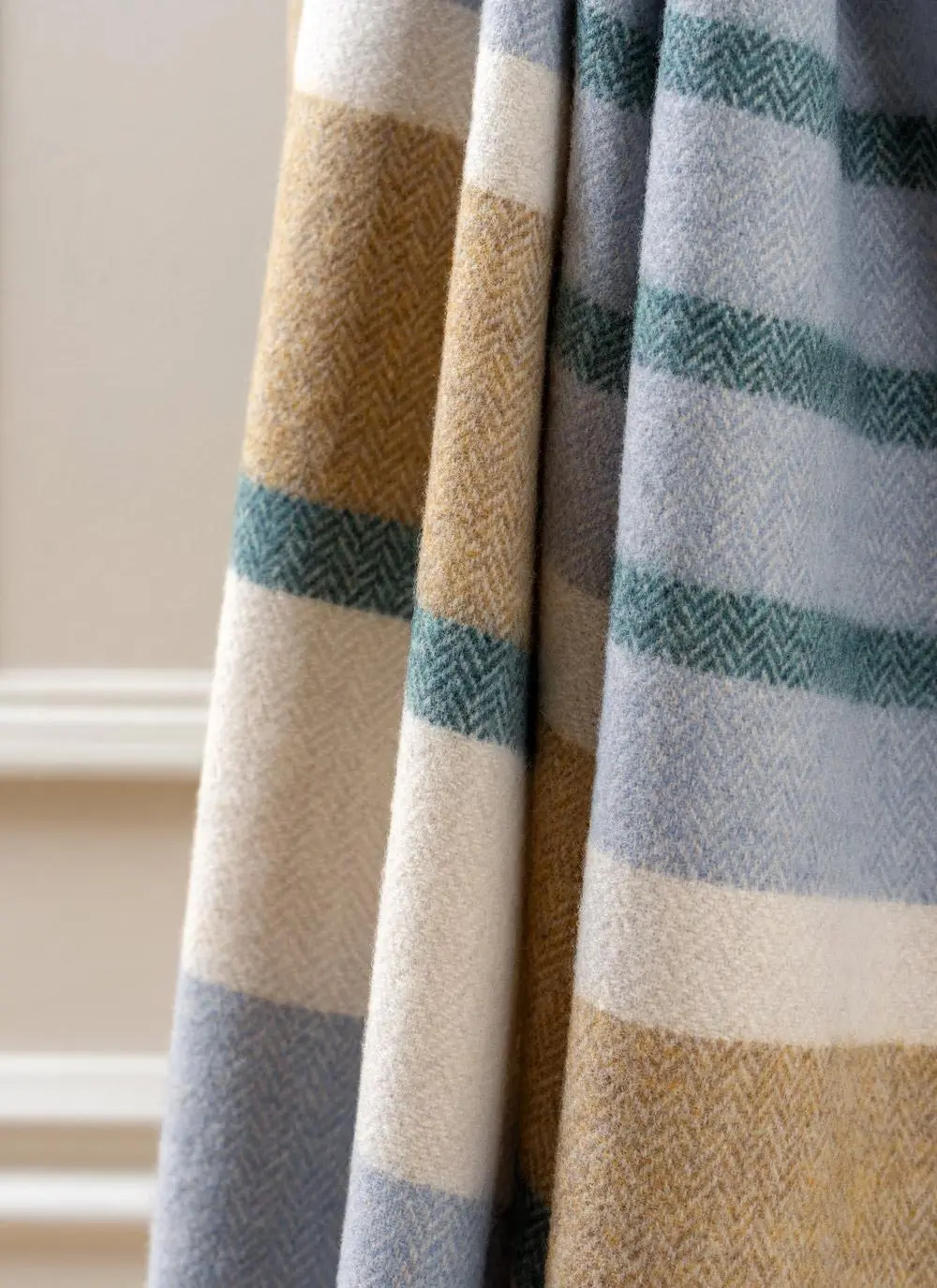 Inchydoney Large Lambswool Throw