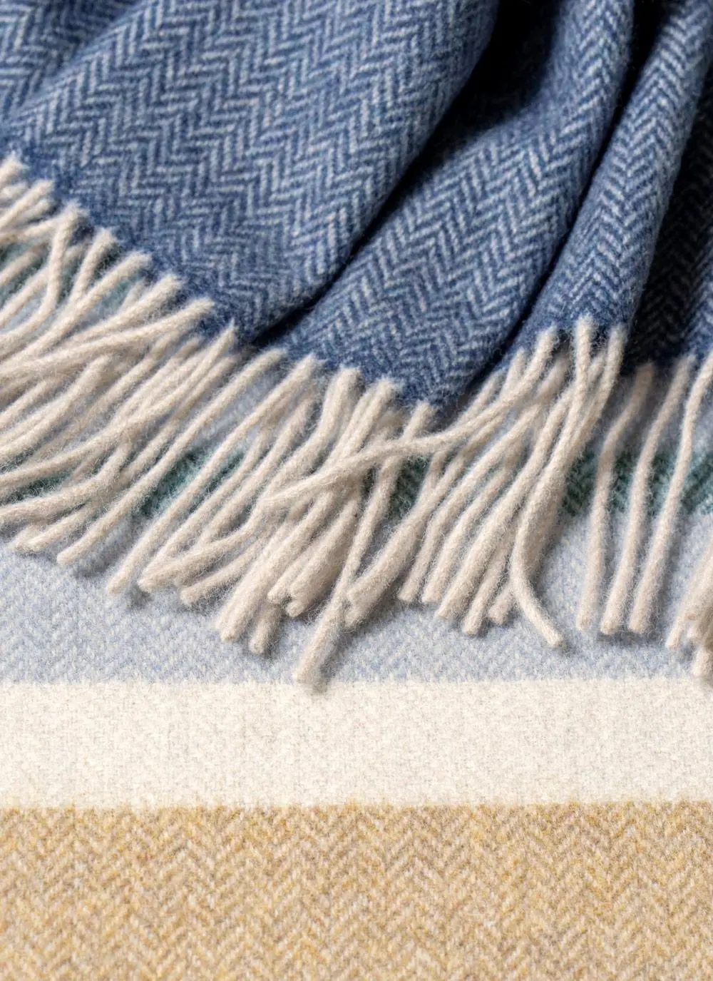 Inchydoney Large Lambswool Throw