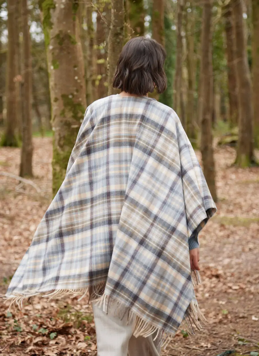 Liz Lambswool Shawl