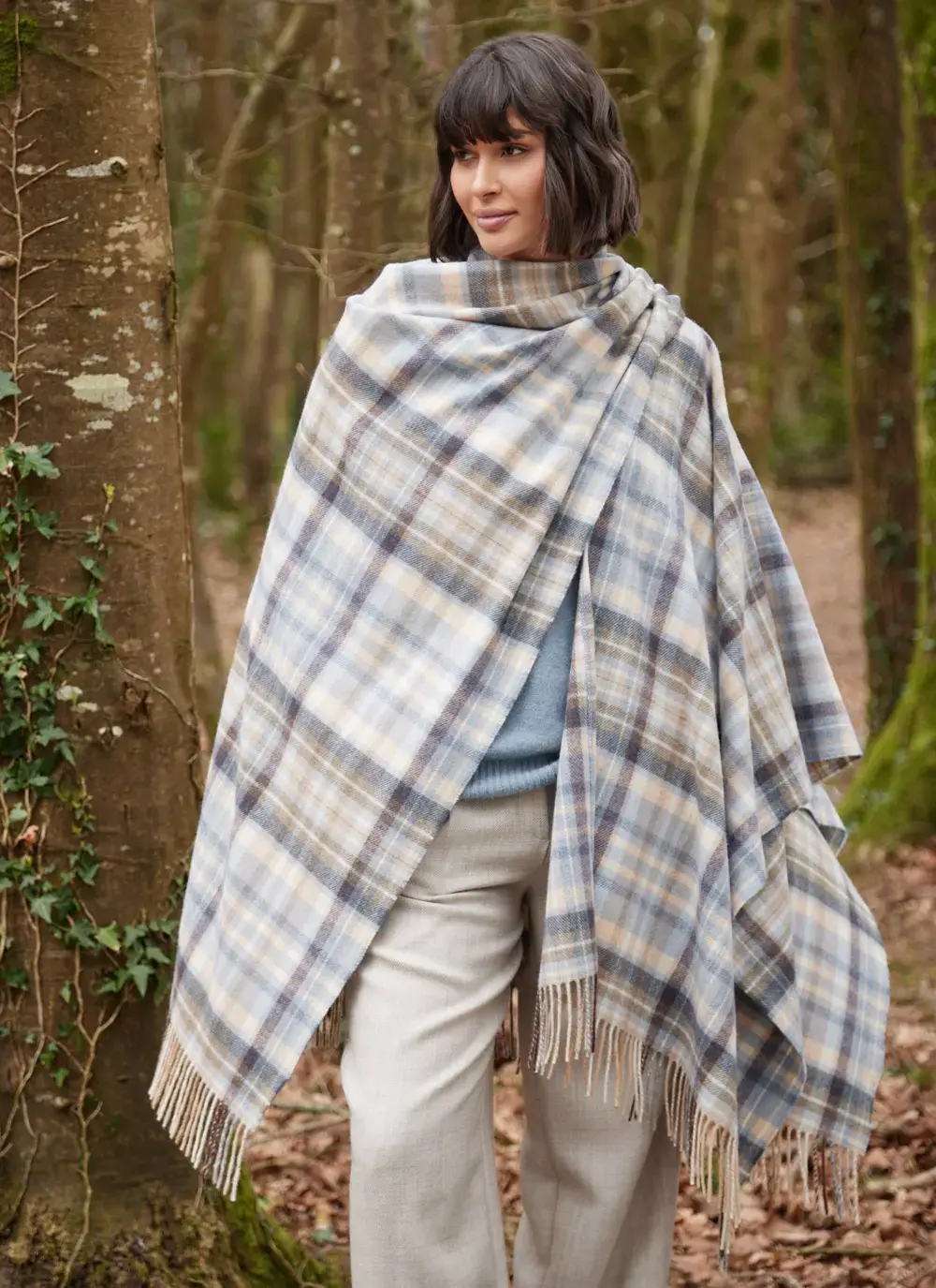 Liz Lambswool Shawl