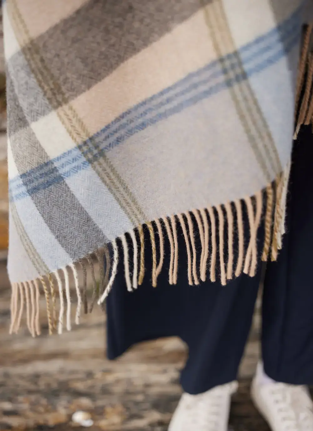 Liz Lambswool Shawl