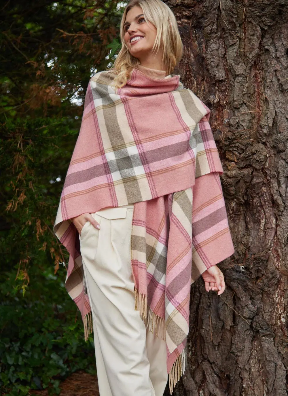 Liz Lambswool Shawl