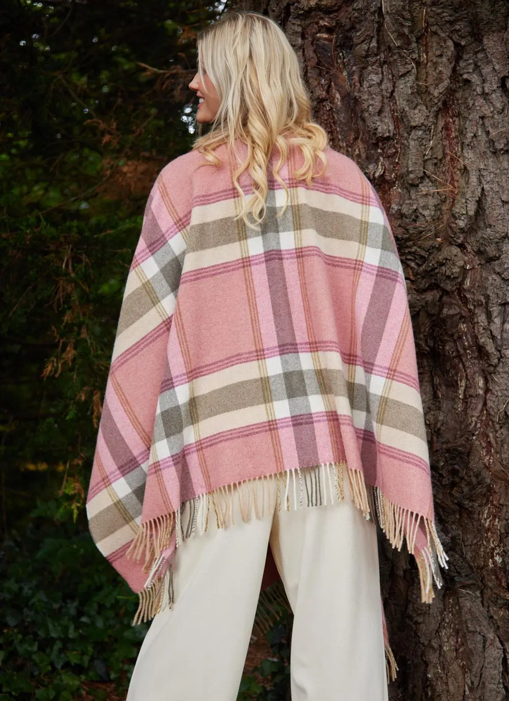 Liz Lambswool Shawl