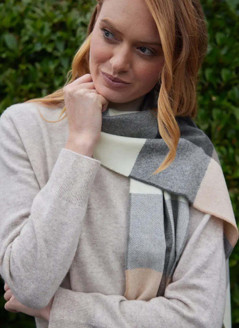 Extra Fine Merino Wool Fringed Check Scarf