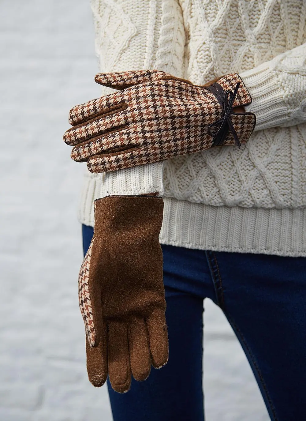 Ladies Tweed Gloves with Bow
