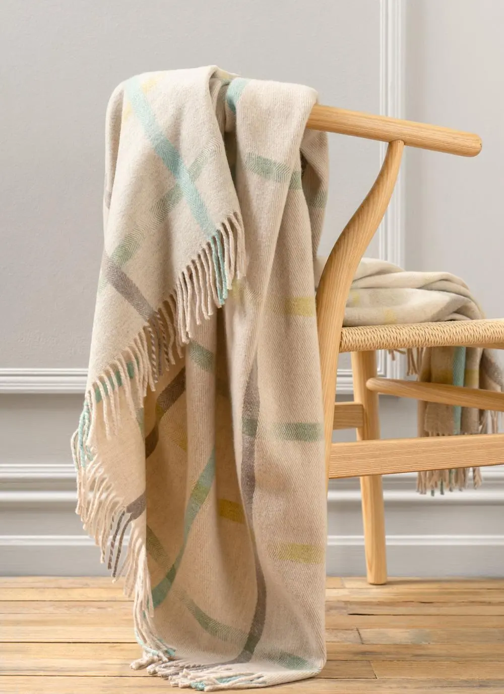Lahinch Windowpane Lambswool Throw