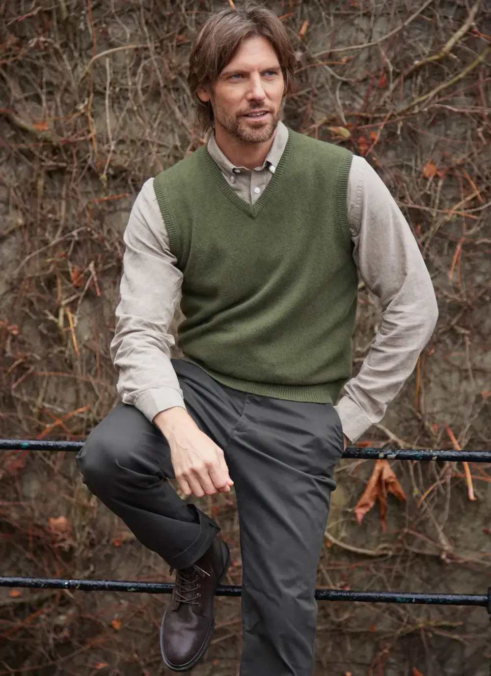 Lambswool V-Neck Slipover
