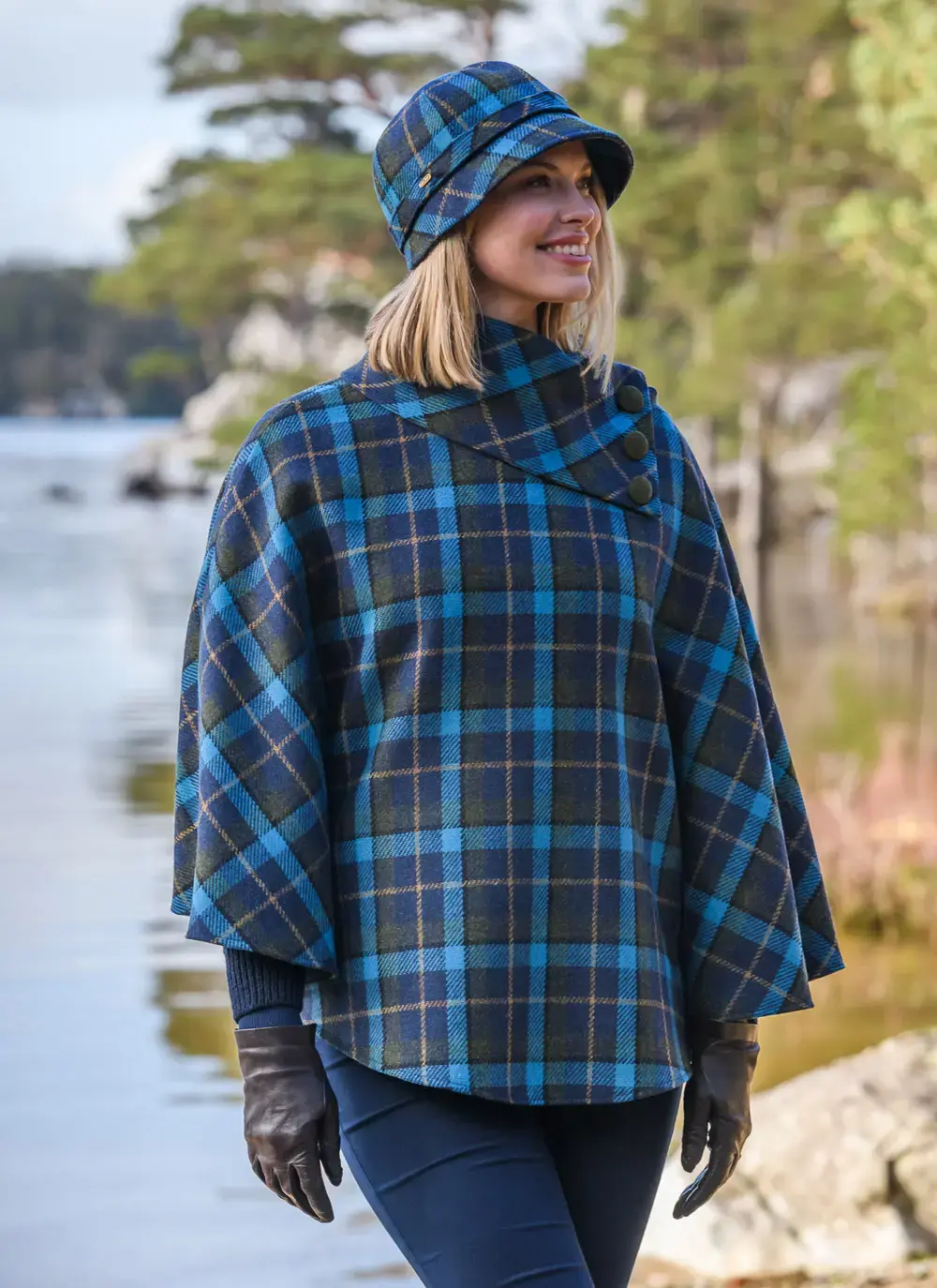 Mucros Wool Poncho