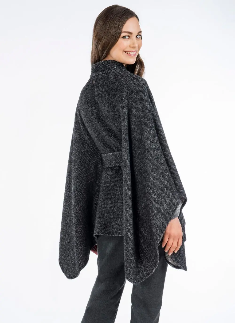 Maggi Wool Cape Gray Black
