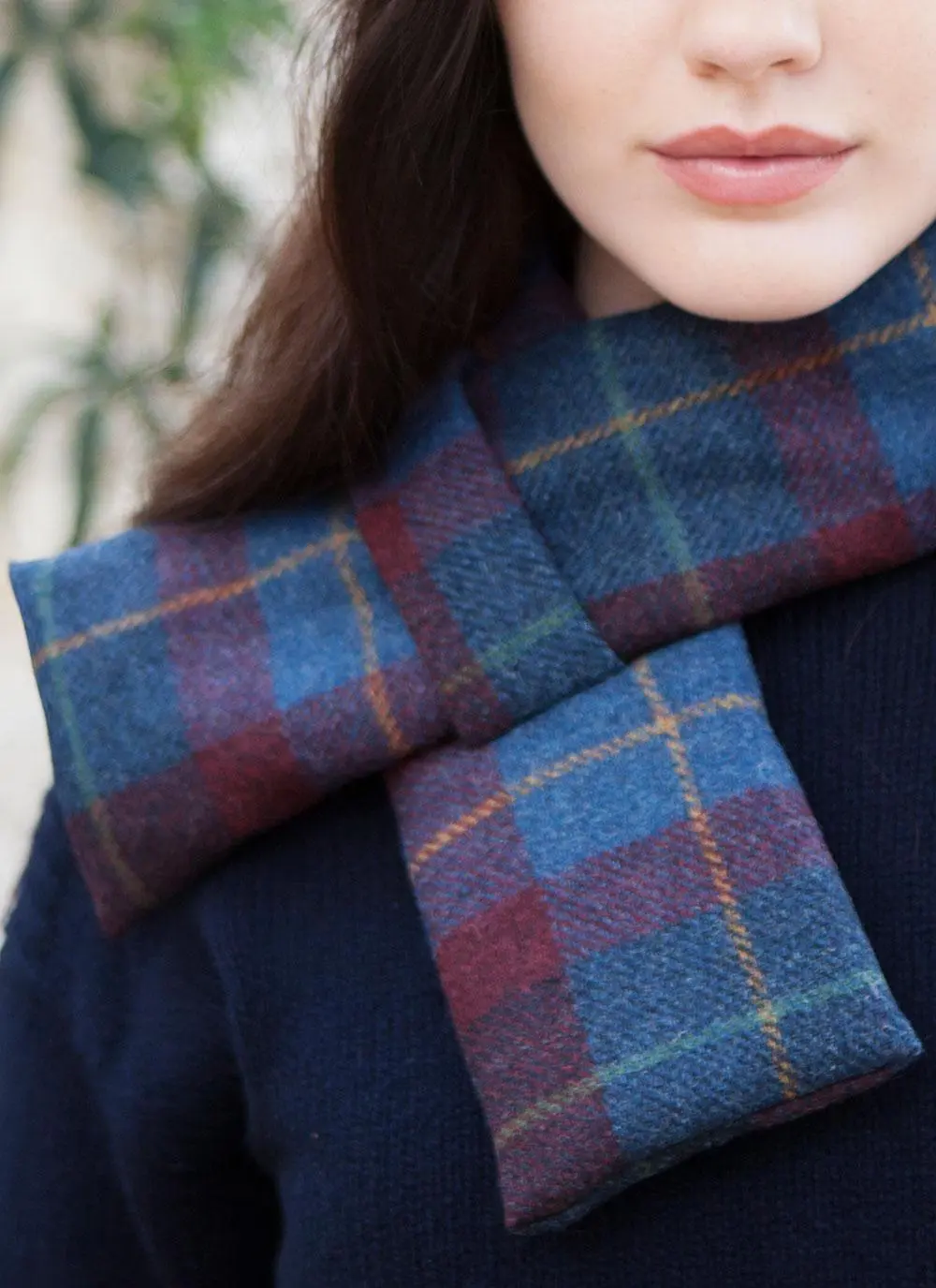 Neck Wrap Country Plum Tweed