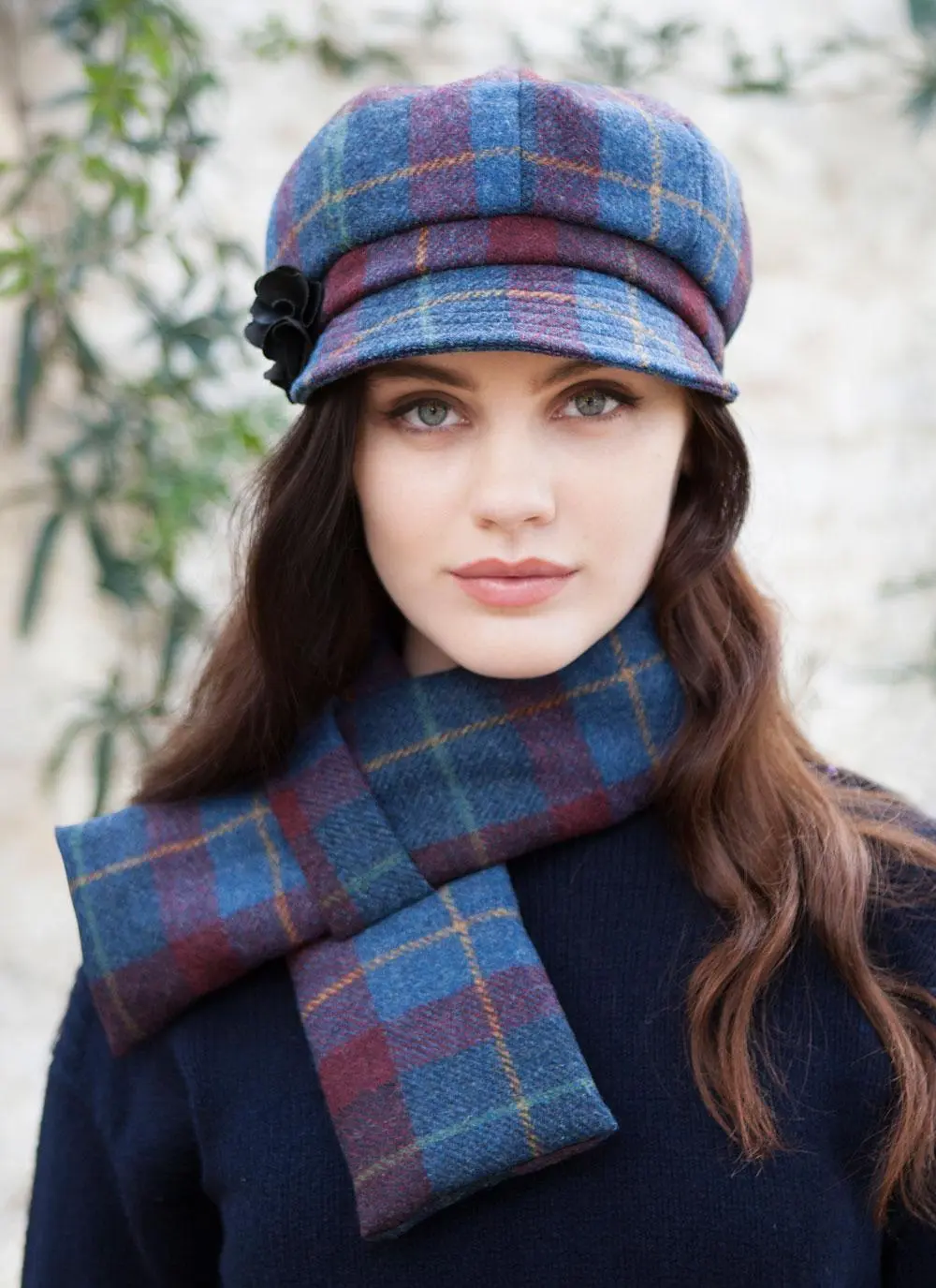 Neck Wrap Country Plum Tweed