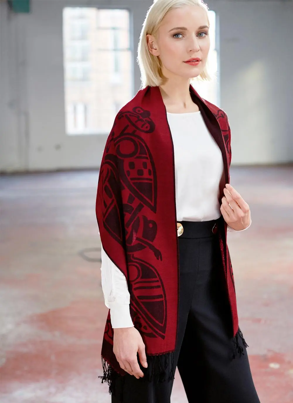 Red & Black Two-Tone Wool Scarf