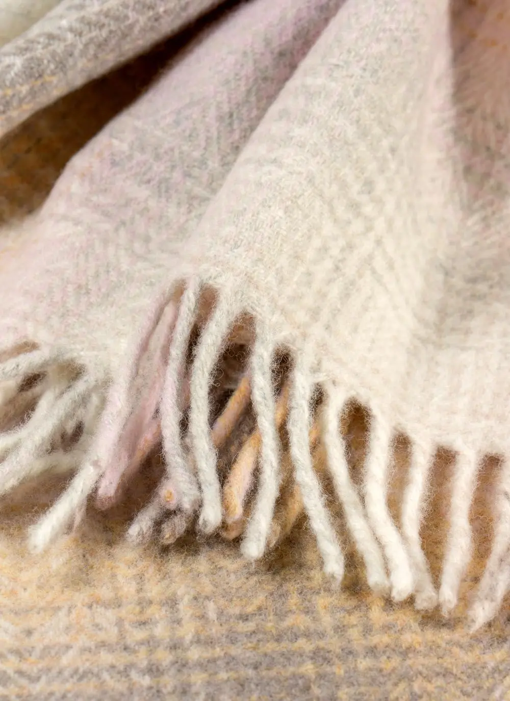 Pink Sands Check Lambswool Throw 