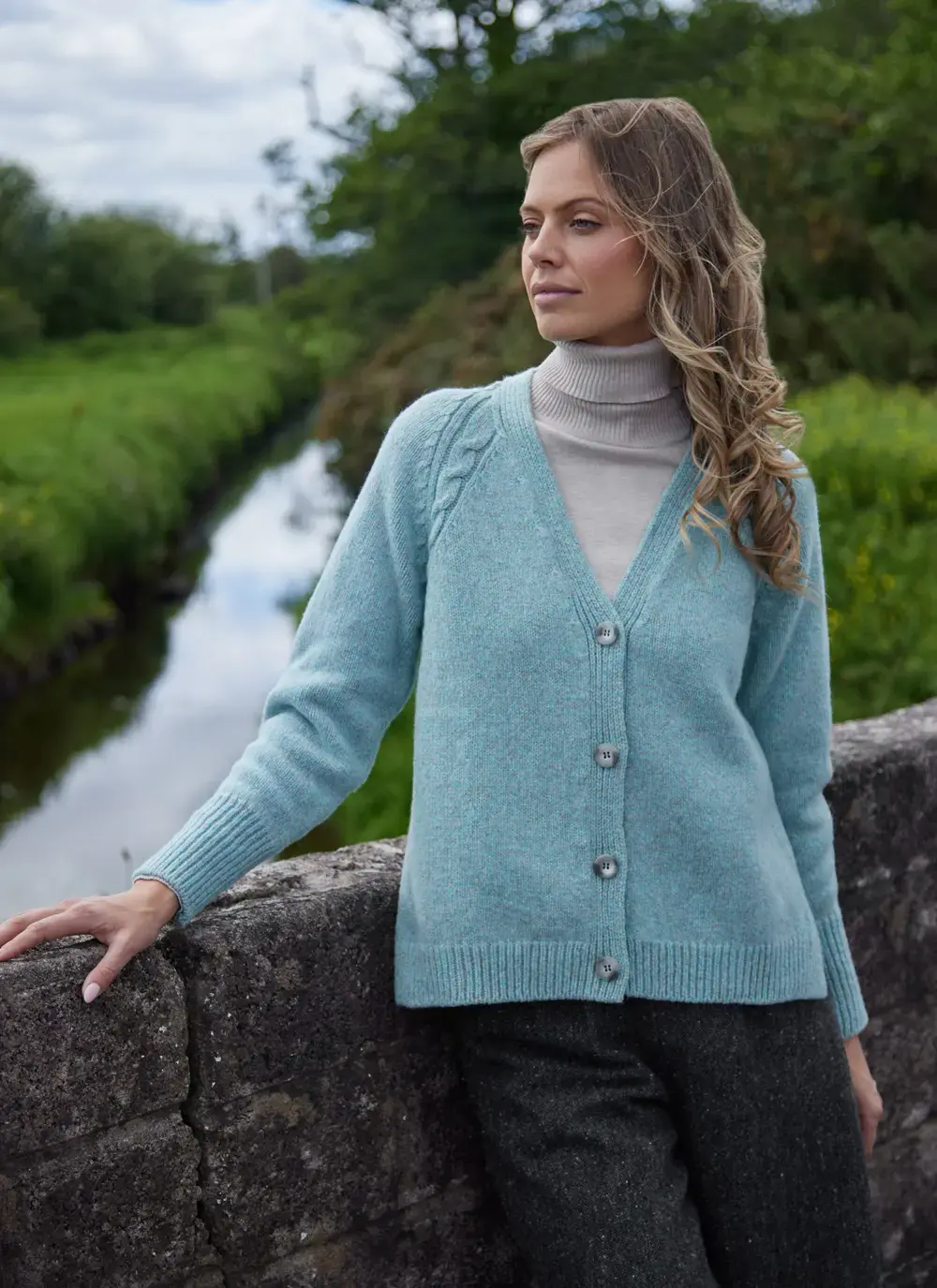 Cashmere Raglan Cable V-Neck Cardigan
