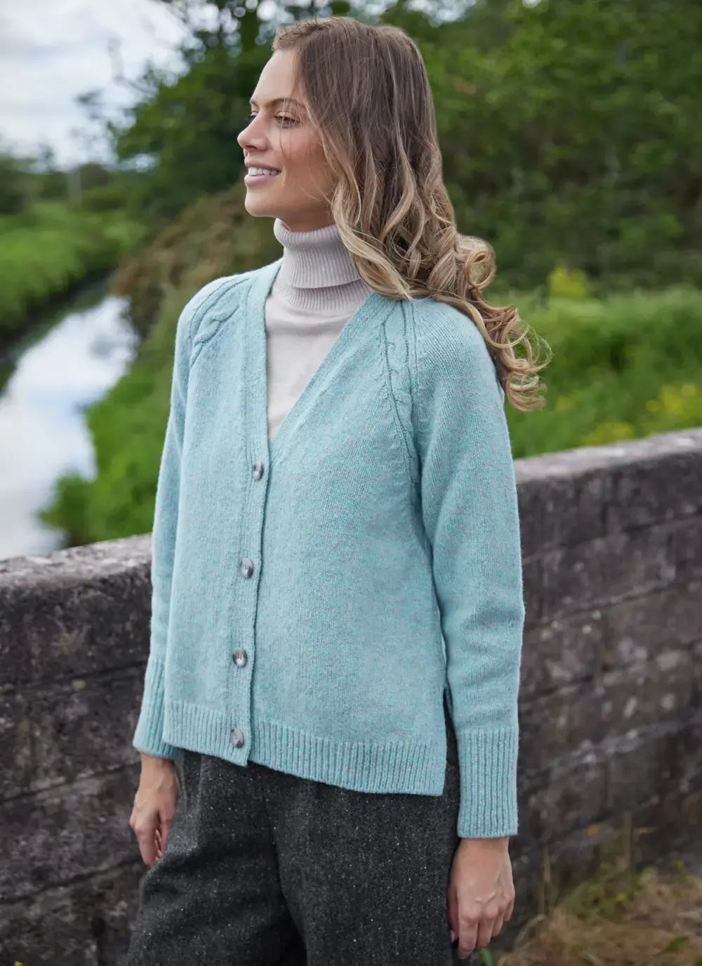 Cashmere Raglan Cable V-Neck Cardigan