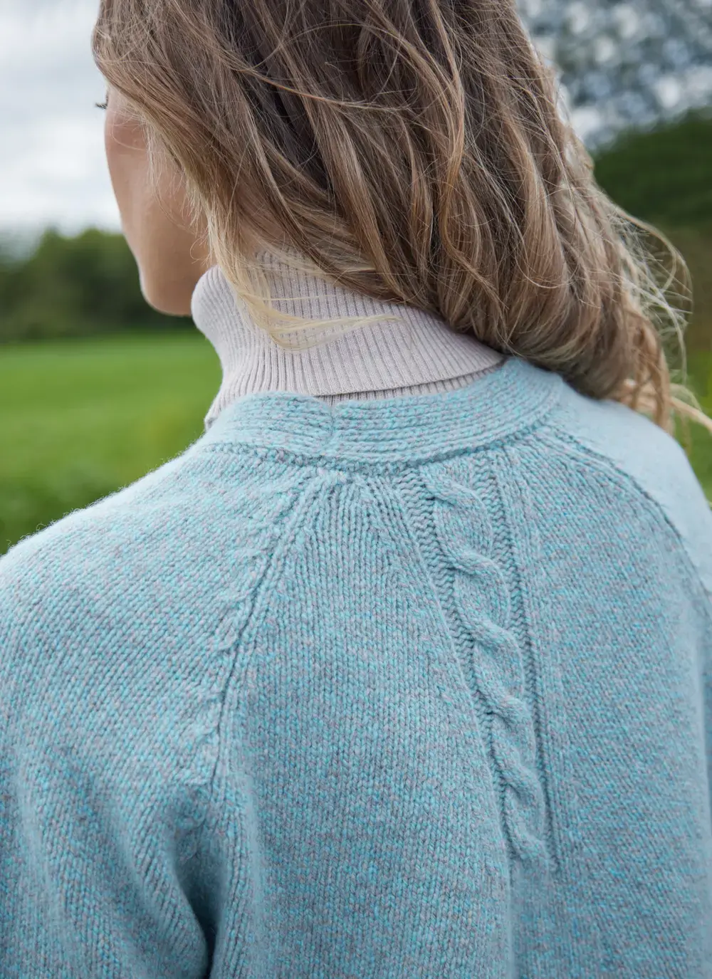 Cashmere Raglan Cable V-Neck Cardigan