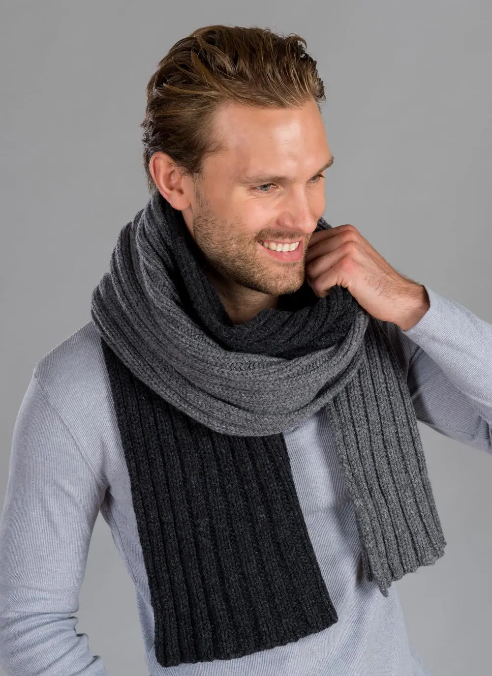 Fisherman Rib Scarf Charcoal & Gray