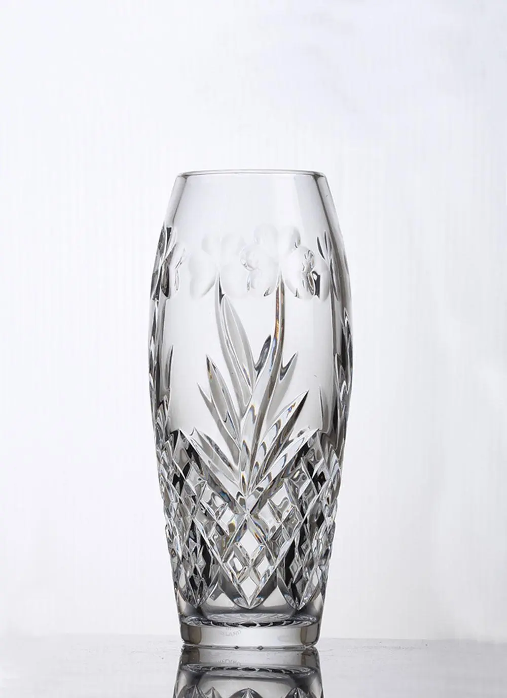 Emerald Crystal Shamrock 8'' Vase
