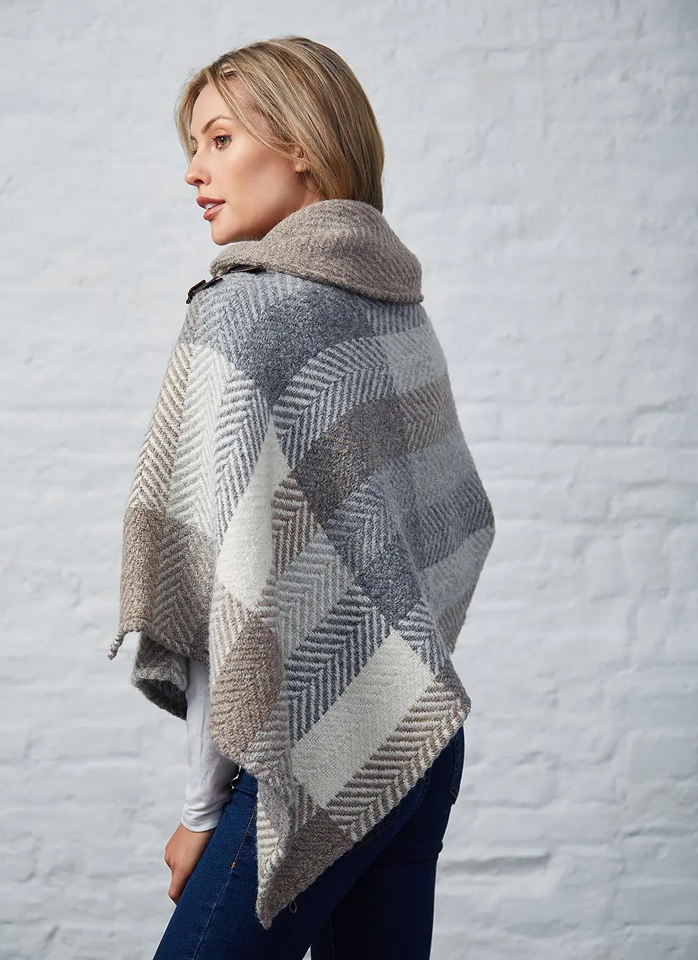 Check Buckle Cape Multi Beige