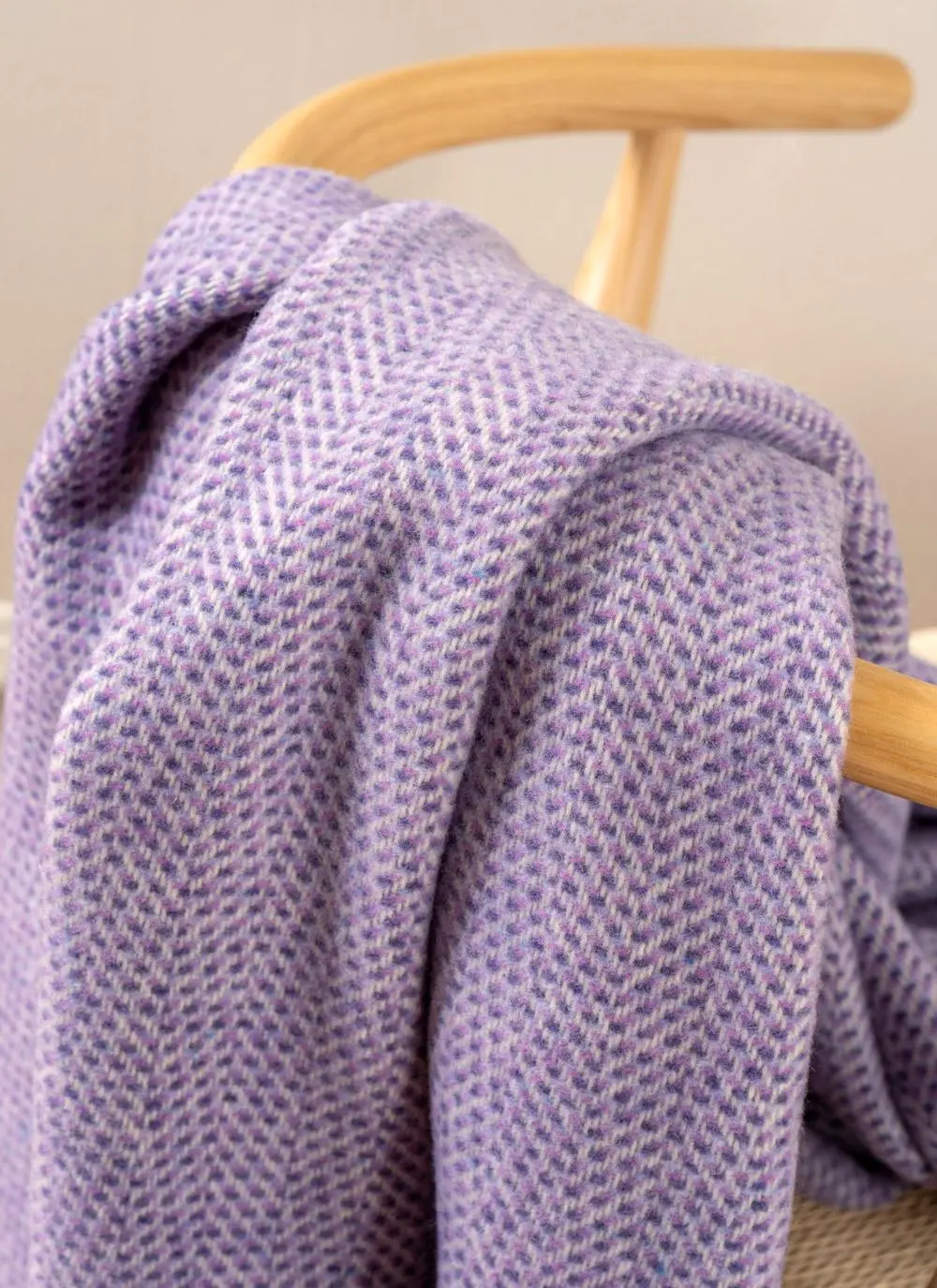 Sweet Violet Wool Cashmere Throw