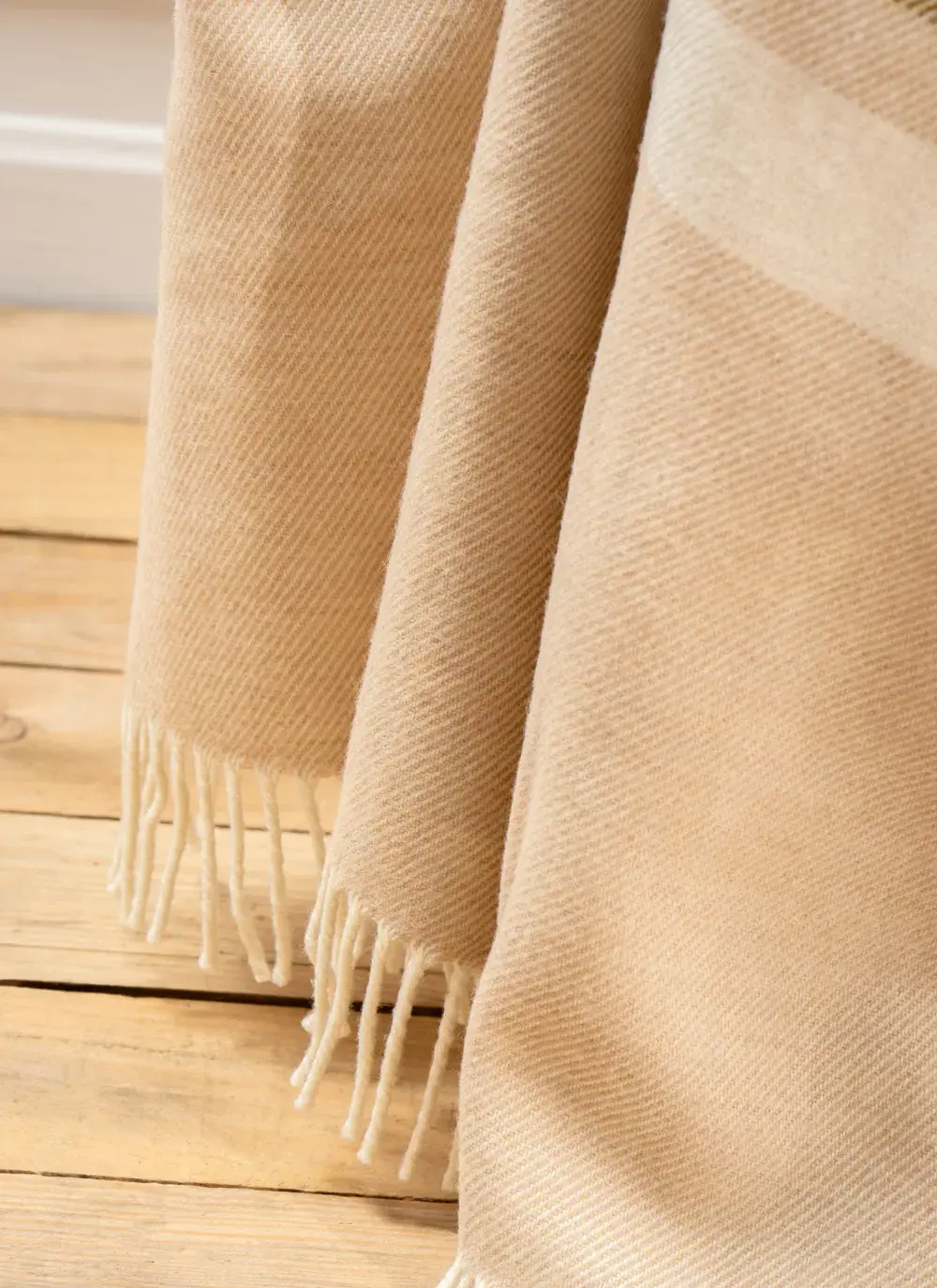 Toffee Roast Supersoft Lambswool Throw