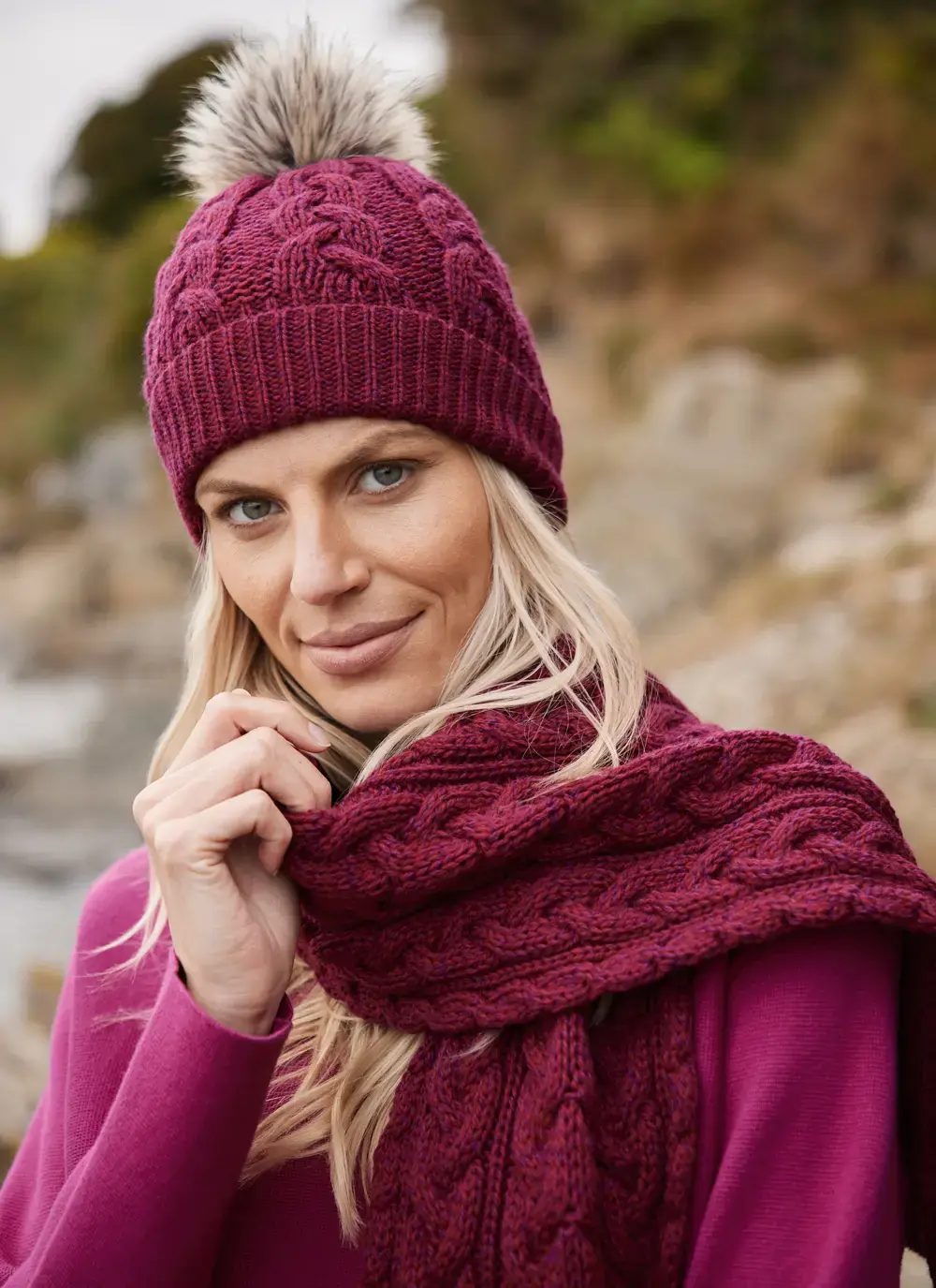 Cable Knit Pom Pom Hat in Fuchsia