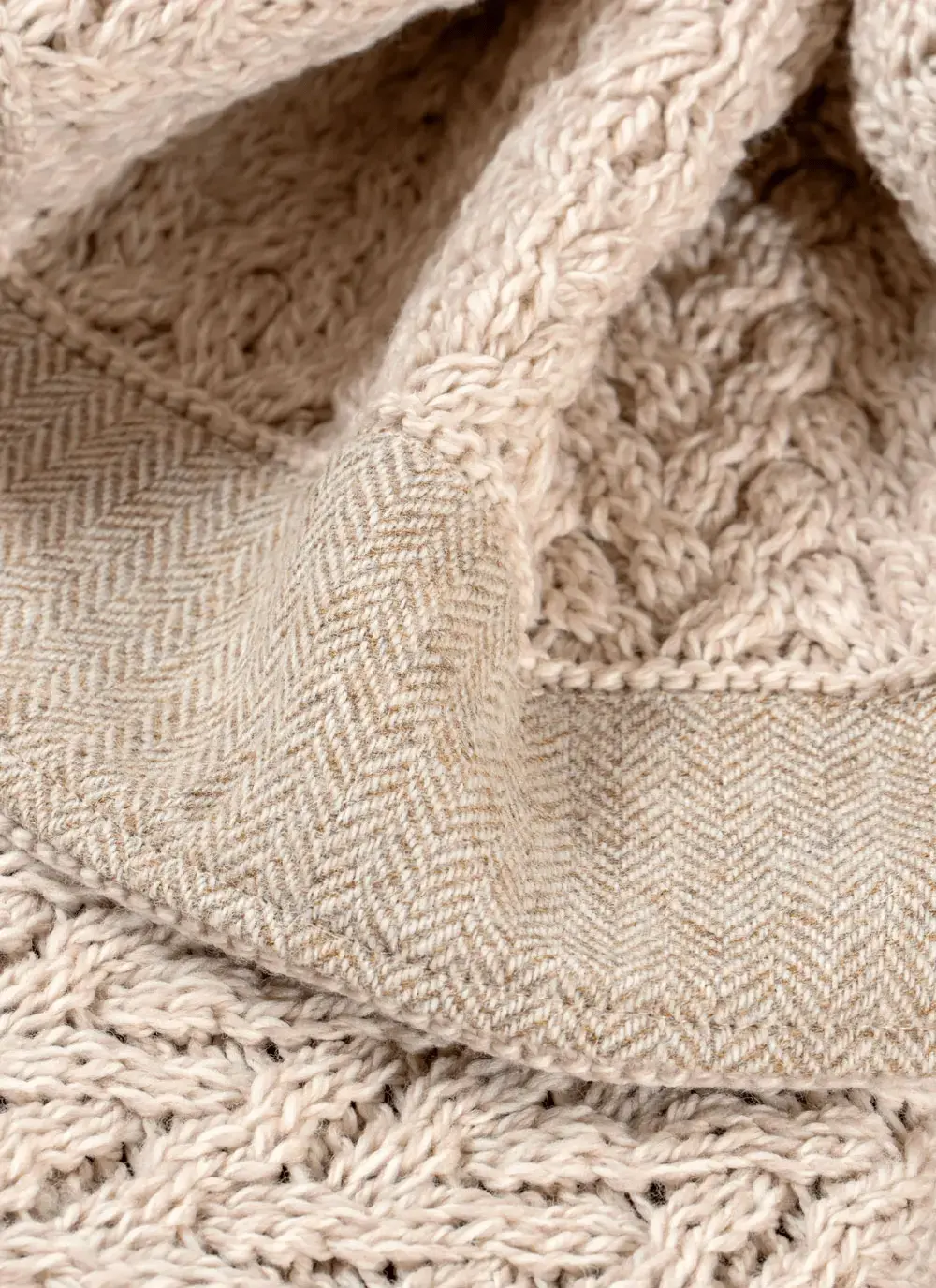 Merino Tweed Cable Throw