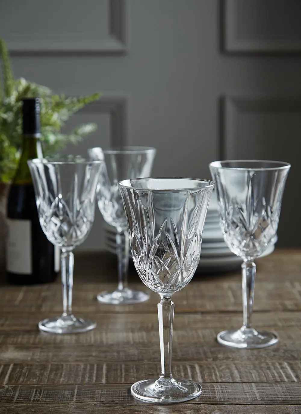 https://www.blarney.com/contentFiles/productImages/Large/Waterford%20Crystal%20Maxwell%20Goblet%20Set%20Of%204.webp