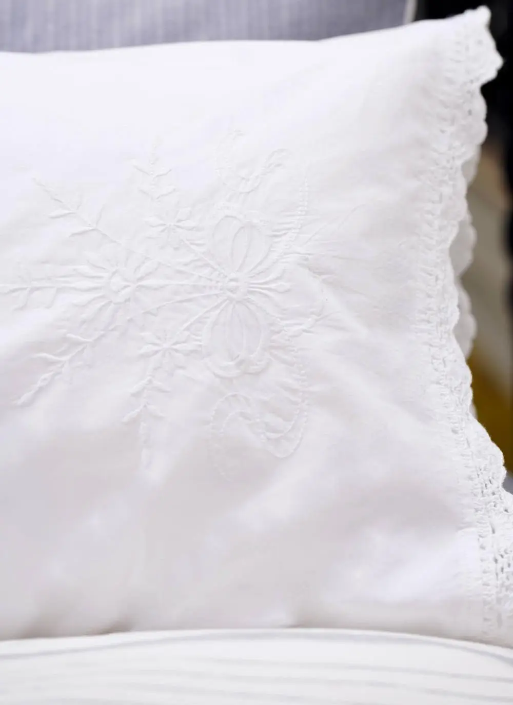 Wexford Embroidered Housewife Pillowcases Set of 4