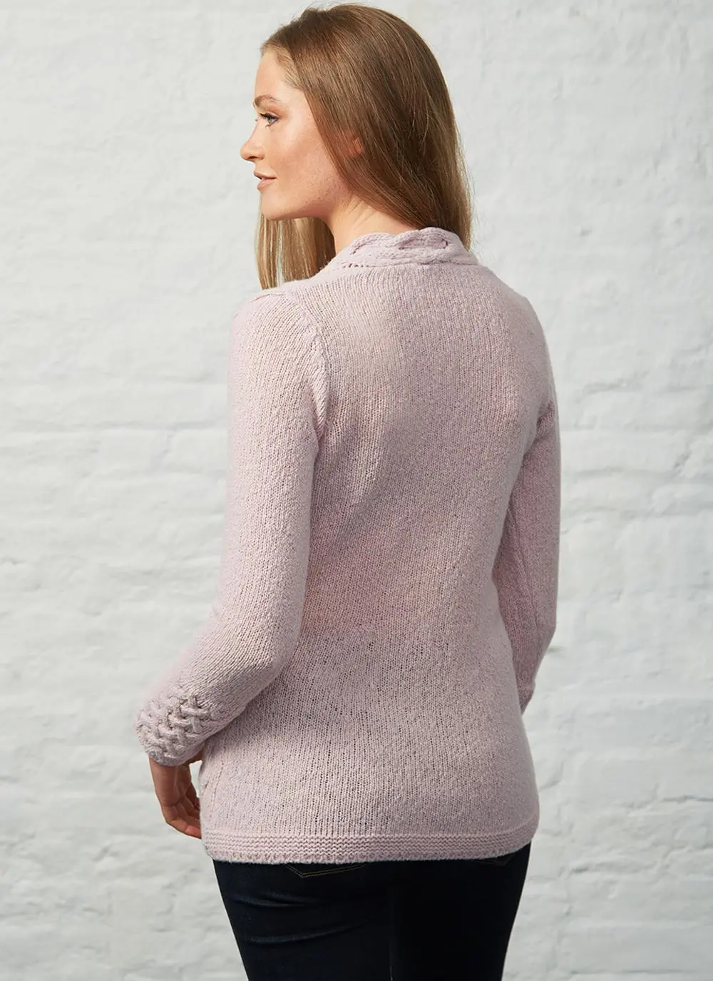 Wool Cashmere Horseshoe Cable V-Neck Sweater