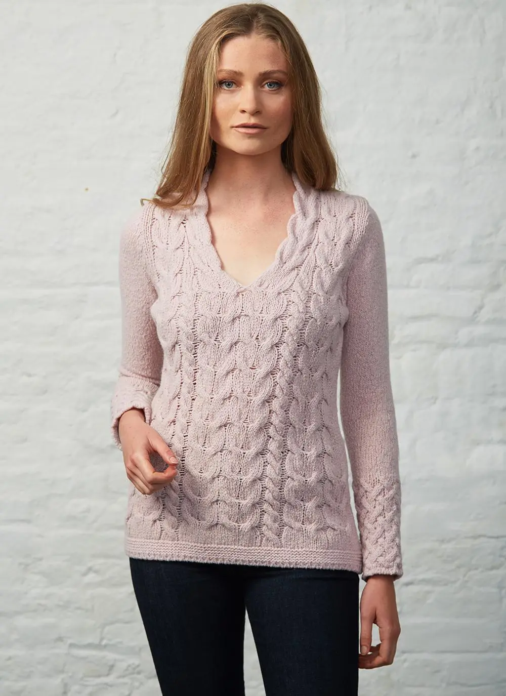 Wool Cashmere Horseshoe Cable V-Neck Sweater