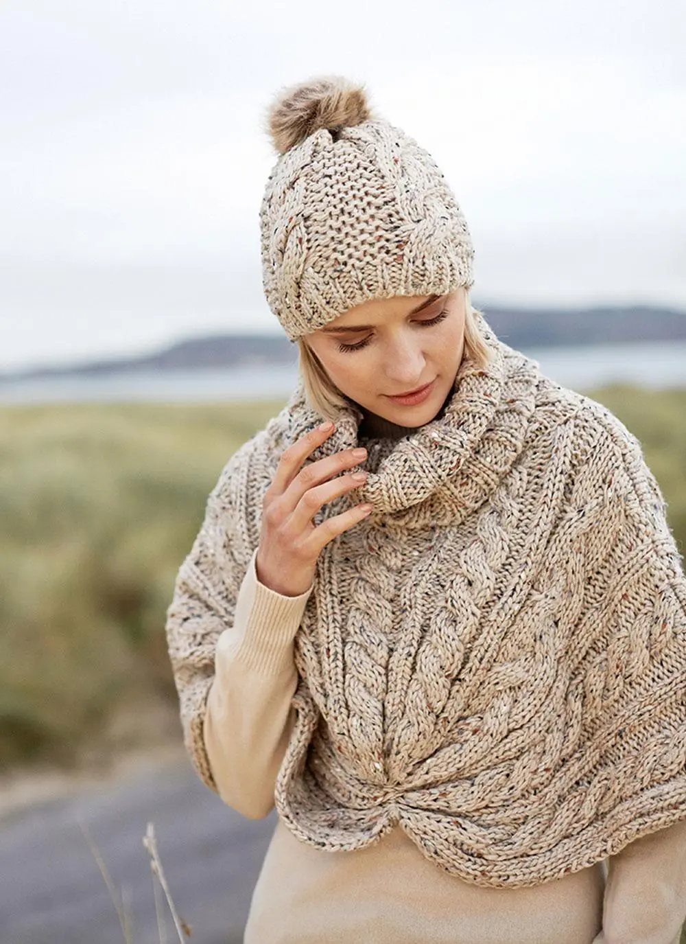 Wool Cape Oatmeal Speckle 