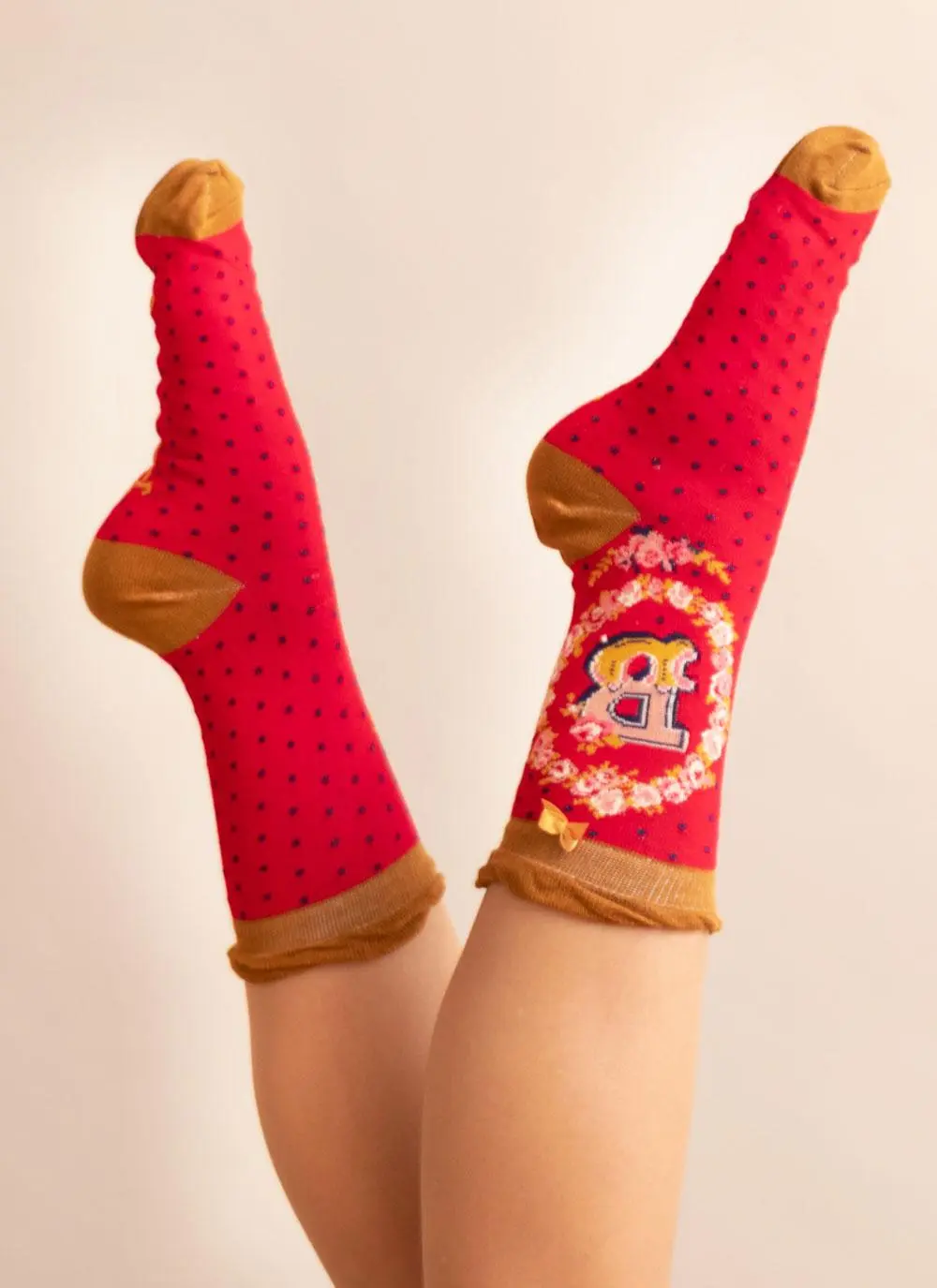 Set of 2 Ladies Alphabet Socks - B