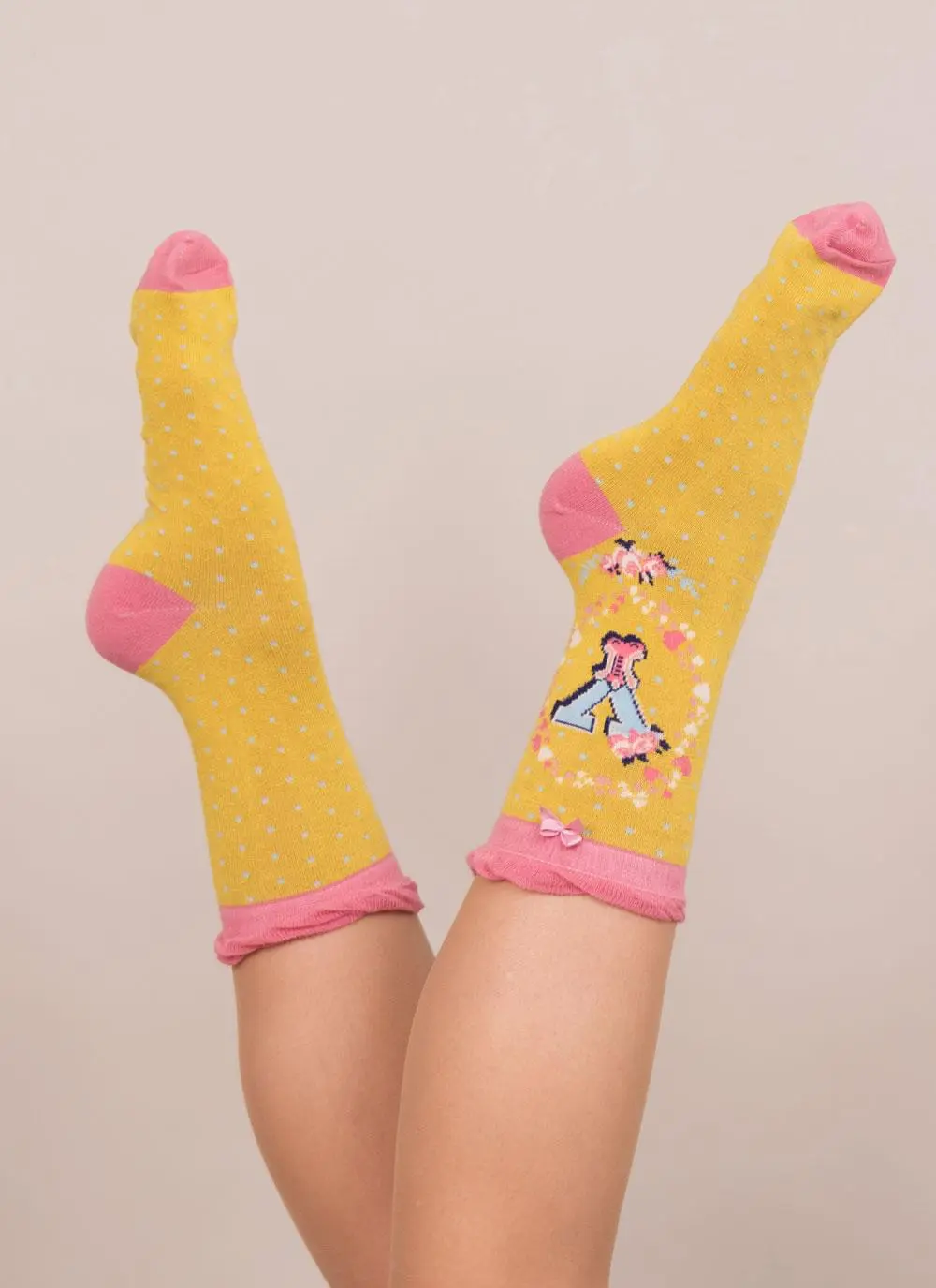 Set of 2 Ladies Alphabet Socks - Y