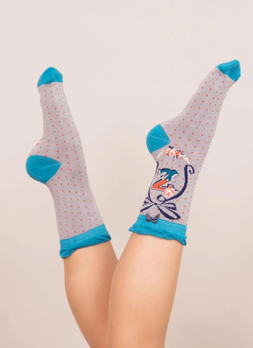 Set of 2 Ladies Alphabet Socks - Z
